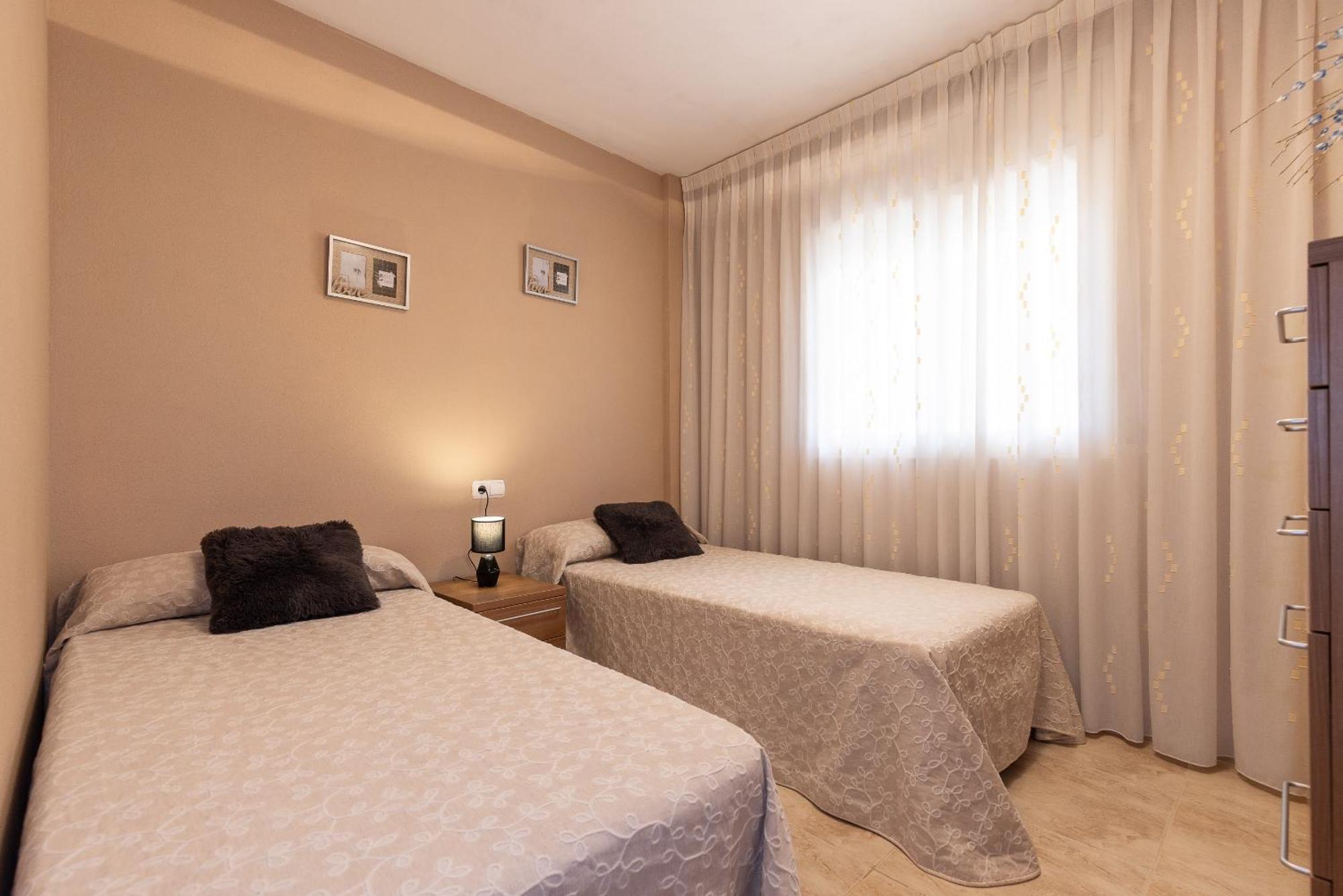 Uhc Golden Pineda Apartments La Pineda Extérieur photo