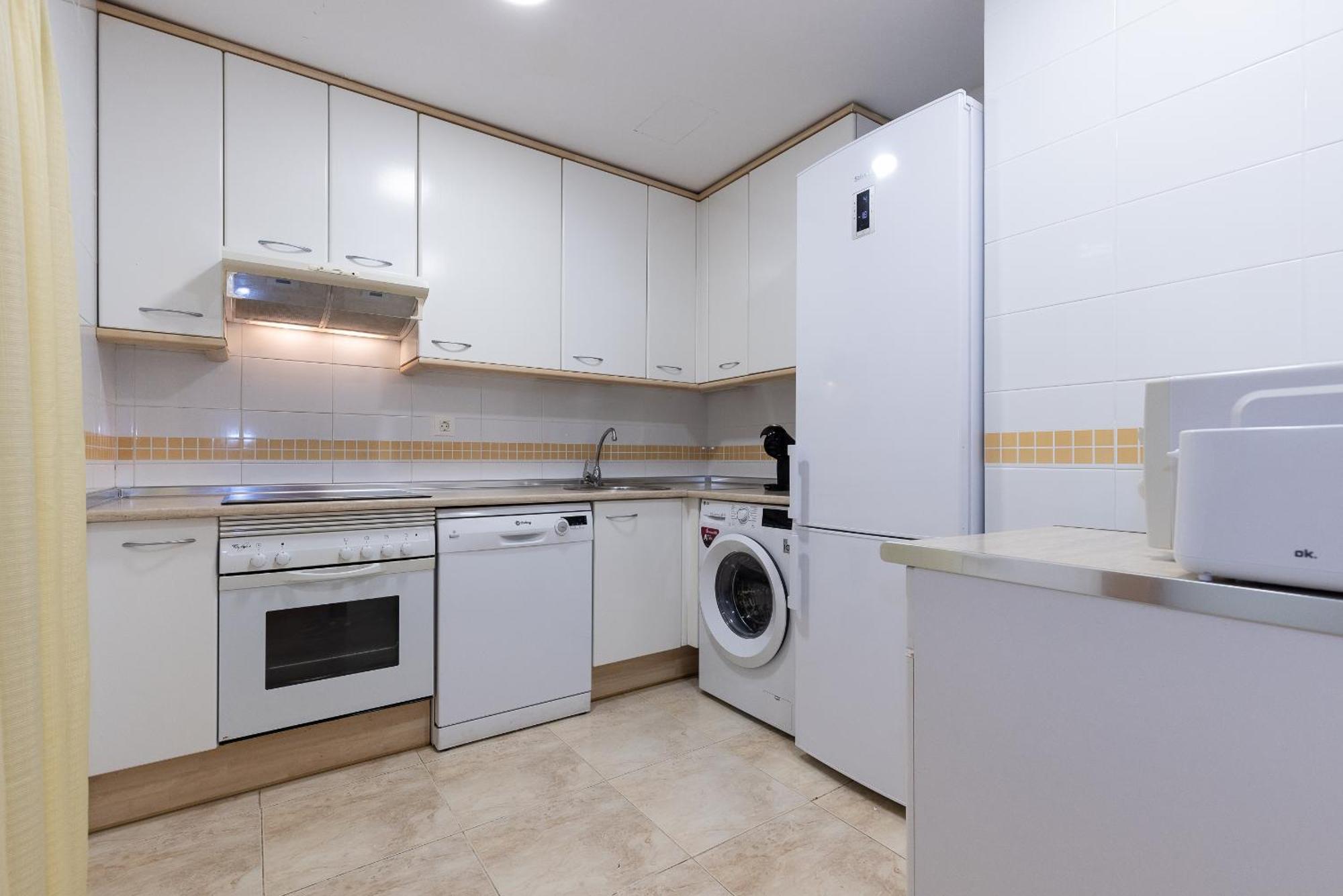 Uhc Golden Pineda Apartments La Pineda Extérieur photo