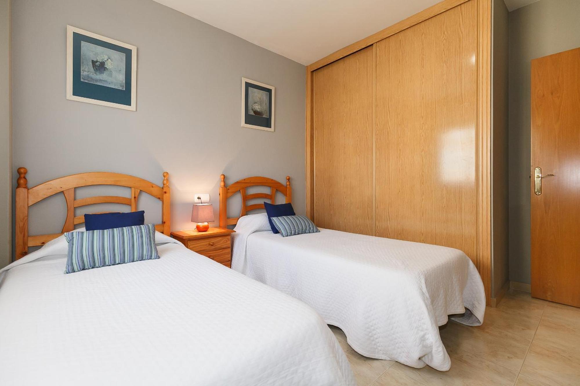 Uhc Golden Pineda Apartments La Pineda Chambre photo