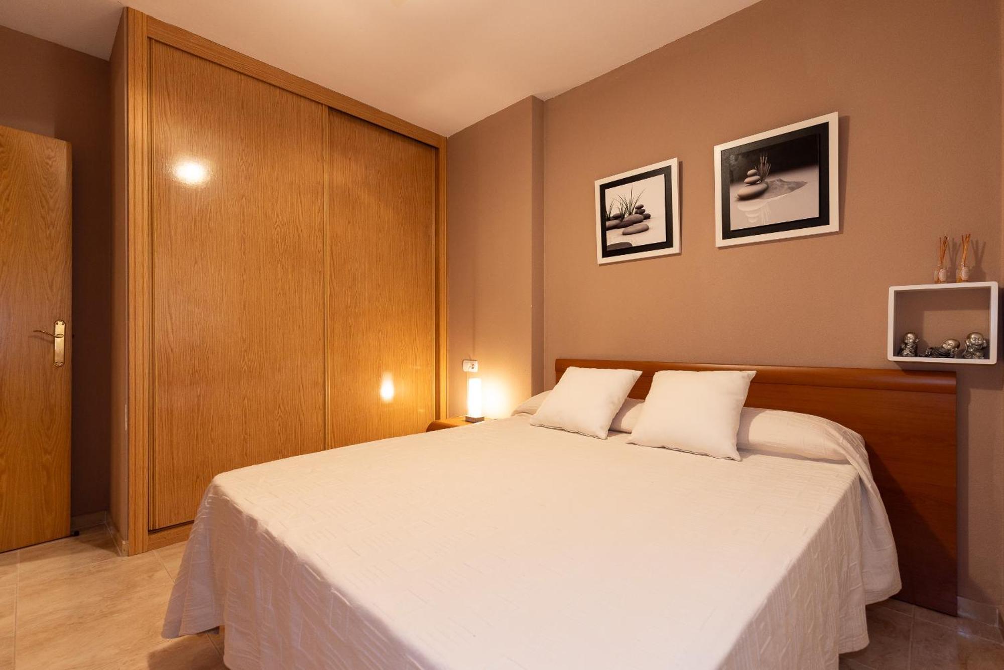 Uhc Golden Pineda Apartments La Pineda Chambre photo