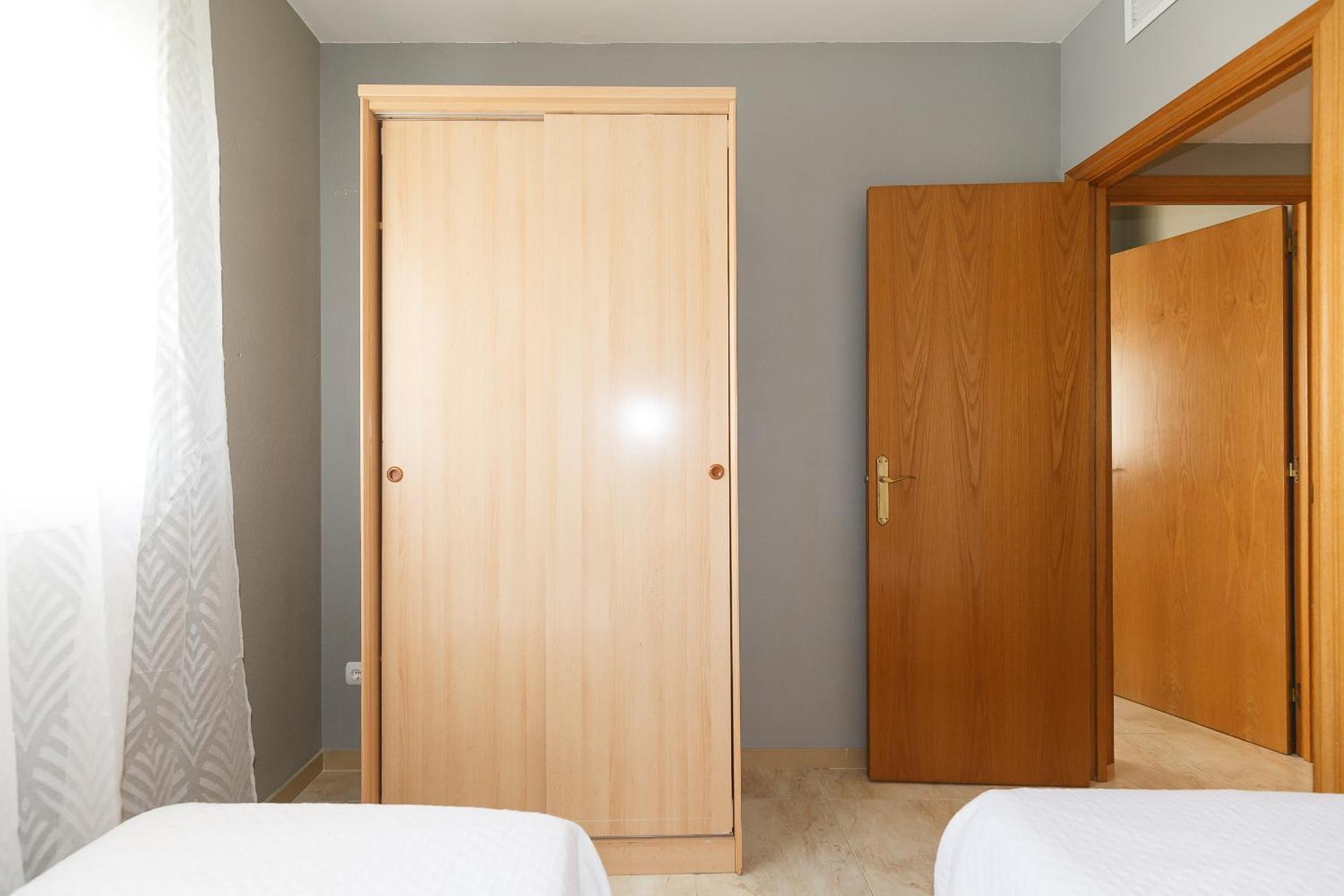Uhc Golden Pineda Apartments La Pineda Chambre photo
