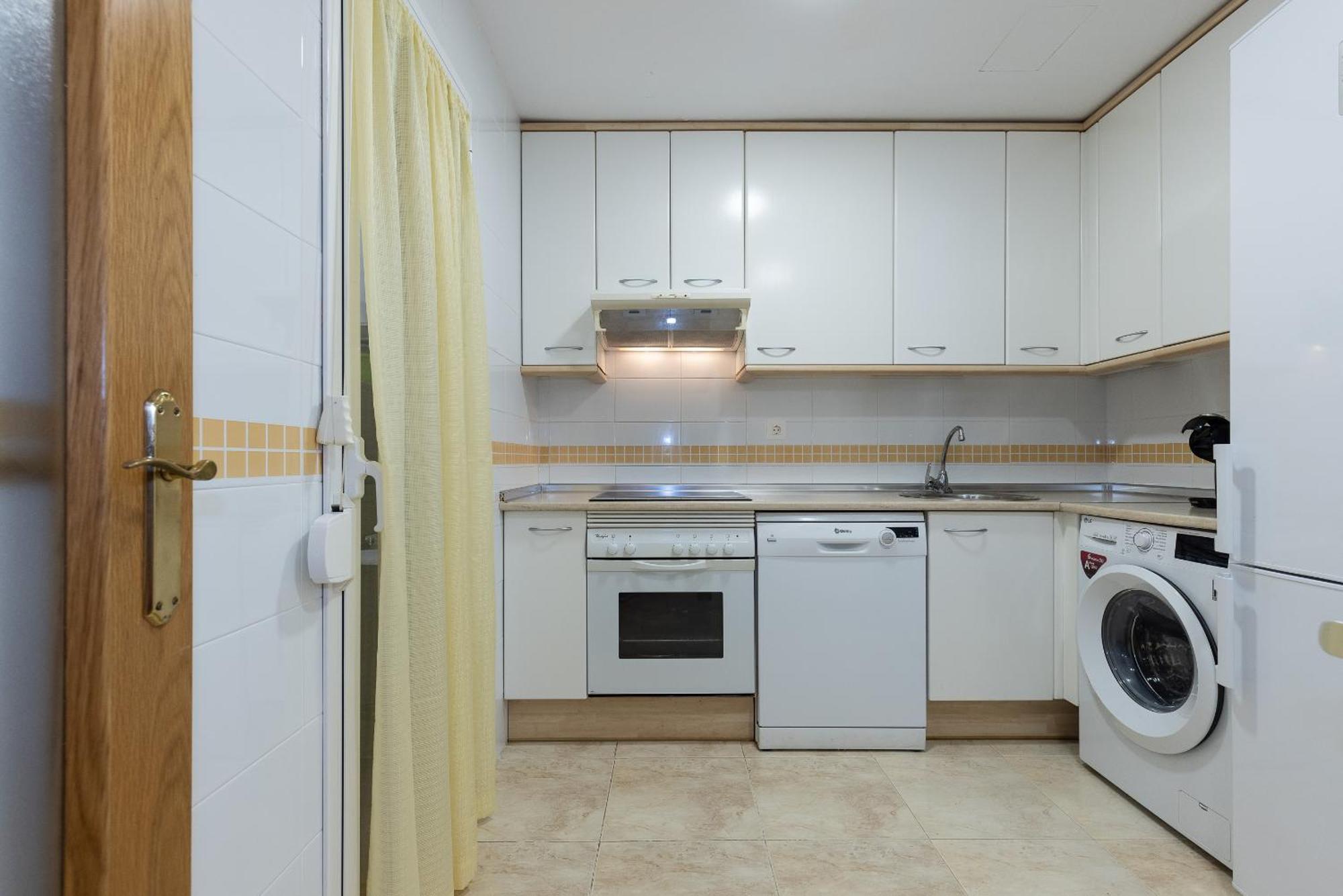 Uhc Golden Pineda Apartments La Pineda Chambre photo