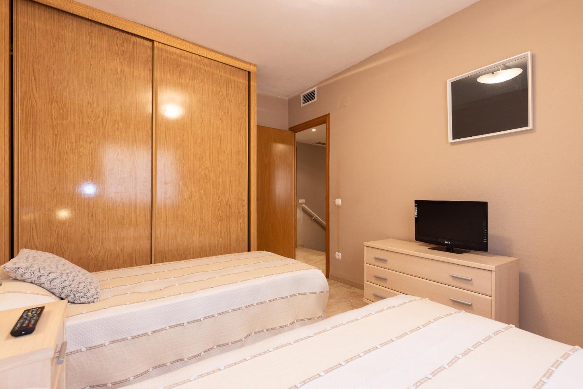 Uhc Golden Pineda Apartments La Pineda Chambre photo